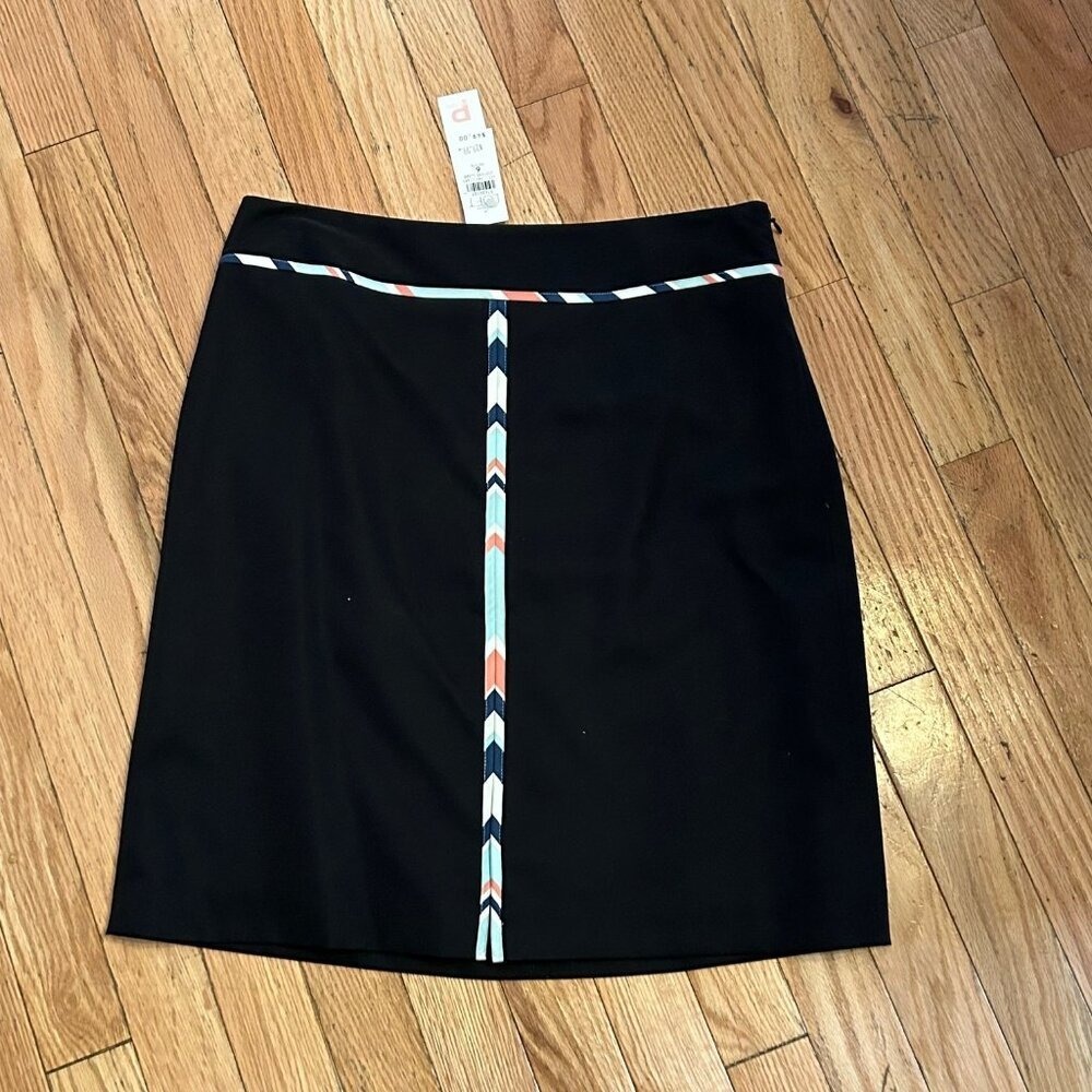 Ann Taylor LOFT Black Skirt Chevron Printed Trim Front Slit Size 6 Petites T29-8